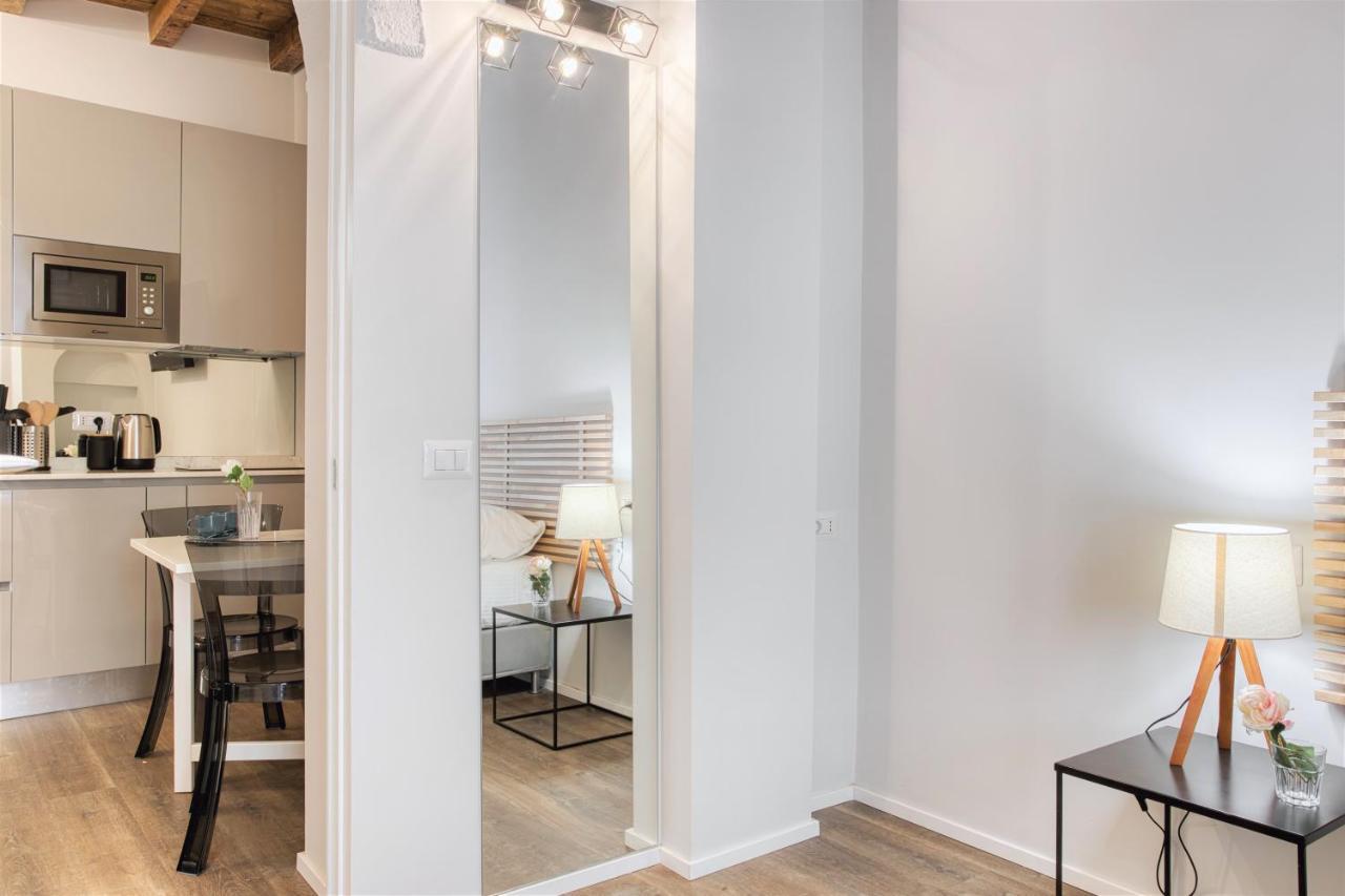 Joivy Delightful 1-Bed Flat In The Centre Of Milan Apartment Екстериор снимка